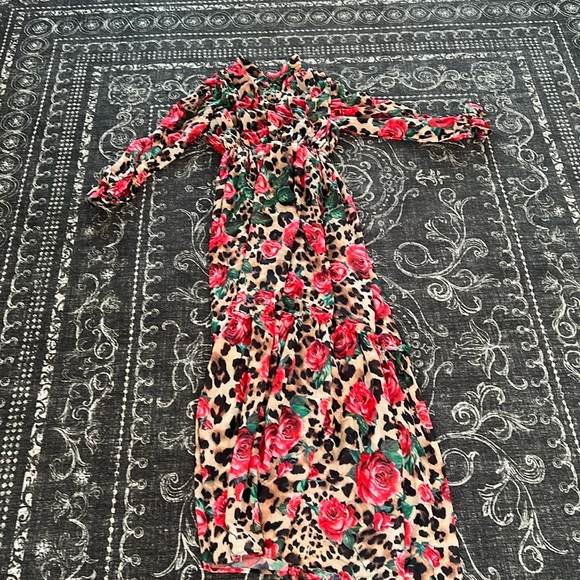 Dolce and Gabbana inspired maxi dress perfect for the holidays! - Picture 2 of 8